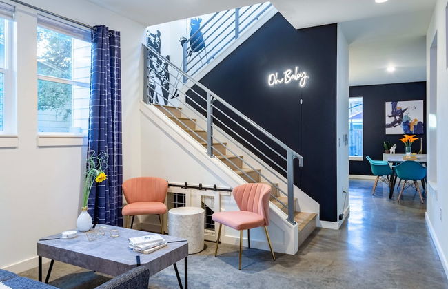 Modern ATX Mansion 6th Street 3 min Scooter - Foto 6