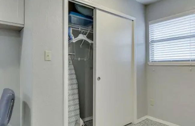 Garage Studio near OUSHC Hospital - Photo 27