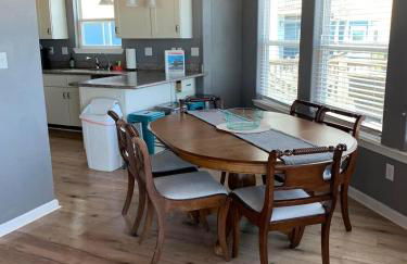 Stunning Beachfront 3 Bedroom Home, CoralMoonBeach - Foto 16