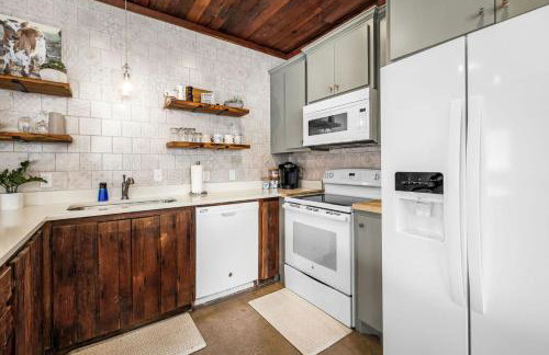 River Access Firepit BBQ Sleeps 12 - Foto 29