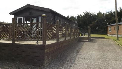Spacious 3 Bedroom Cabin at Avonvale Holiday Lodge - Foto 2