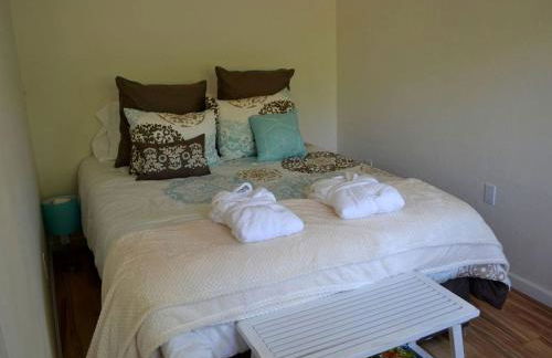 Beautiful Cottage Rental with Private River Beach on the Russian River, California - Foto 13