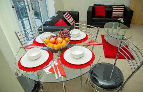 Lake View Apartment - Photo 2