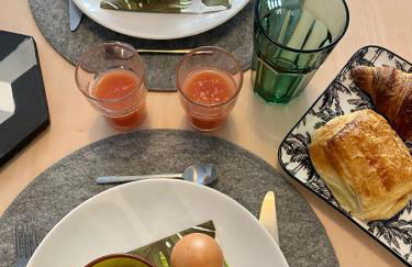 NOUVEAU - Jungle Montpeul - Clim - Wifi fibre - Netflix - 5' du centre et gare - Parking - Loggia - 15' des plages - Foto 12