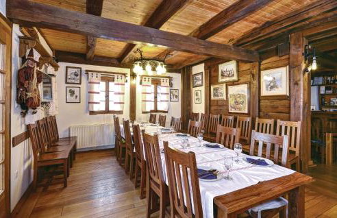 Six-Bedroom Holiday Home In Jastrebarsko - Foto 11