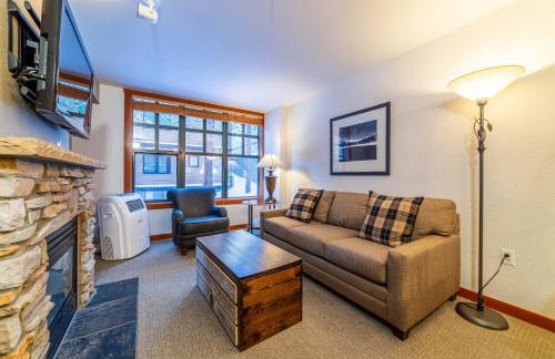 Luxury Oasis Village Ski-in Ski-out - Photo 3