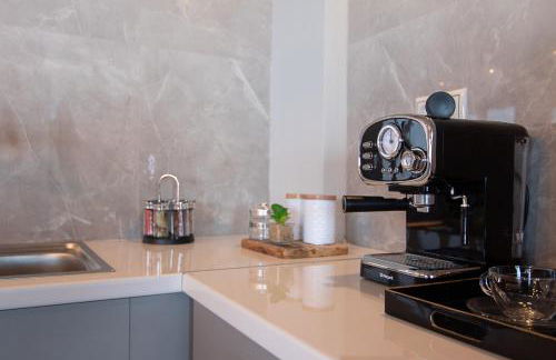 Georgianna's suite with private pool , 'greysuite' - Foto 14