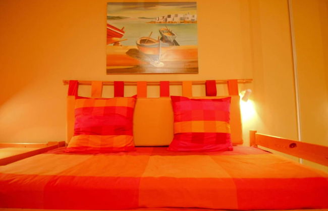 Suitur beachfront duplex with pool and sea views - Photo 2