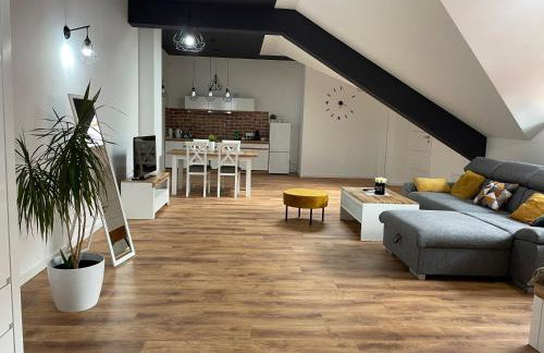 Apartament Rynek 13 z parkingiem - Centrum Bochni - Foto 1