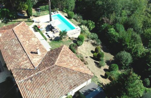 Villa Jean-Pierre. Infinity pool and view in Tourrettes-sur-Loup - Foto 17