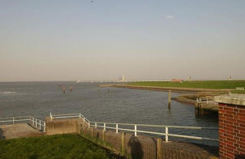 3-Zimmer - FeWo mit TV, zwischen Wilhelmshaven und Hooksiel, mit Badewanne - Foto 34