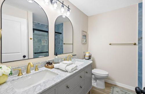 Brand New Saltwater Pool! - Waterfront Canal - Luxury Home - Foto 43