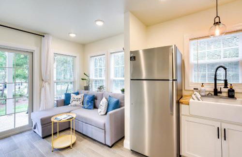 Cozy Cottage Minutes to Downtown Southport! - Foto 5