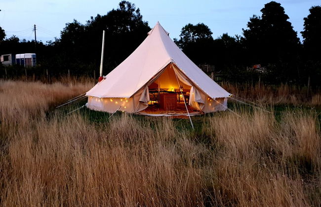 5m xl Bell Tent With log Burner, Near Whitby - Foto 18