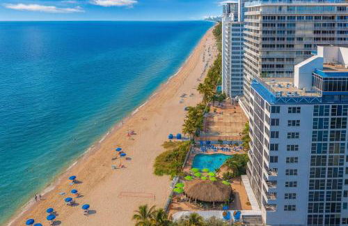 Relaxing Beach Escape - Oceanfront Pool and Tiki - Foto 1