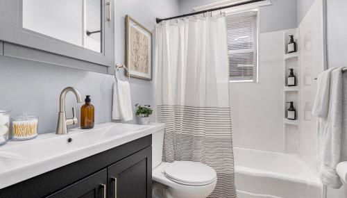 Remodeled Mins to Beach & Downtown Downstairs - Foto 4