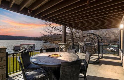 LOTO Pointe, Updated Luxury Home w/ Boat & PWC Slip, Boat Ramp, Firepits, Pool Table & More! - Foto 41