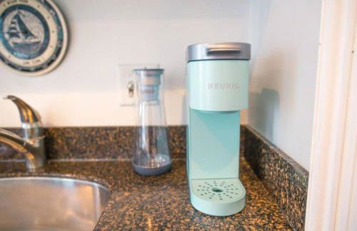 1742 Marblehead Studio|Minutes to Salem|Parking - Foto 16