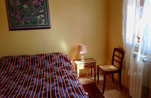 Beau F2 rdc entier 40m2 calme terrasse jardin parking gratuit sur place - Foto 7