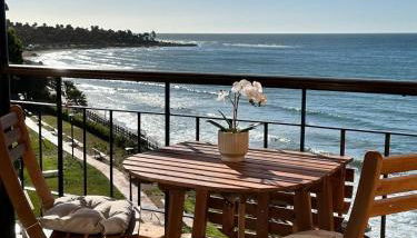 Modern beachfront apartment 2 Bdrm , incredible views - Foto 2