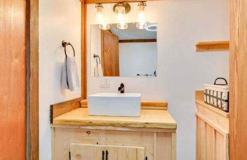 Cozy Catskills Cabin - 12 Mi to Windham Mountain! - Foto 11