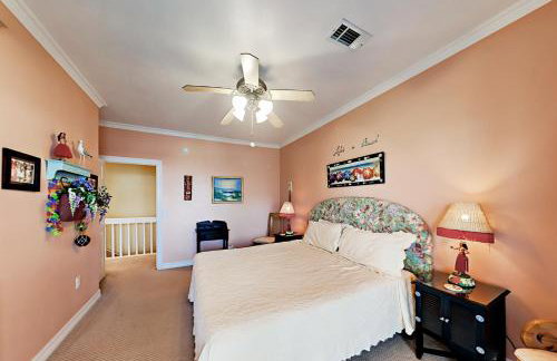 Escape Ocean View l Large Deck Sleeps 10 - Foto 12