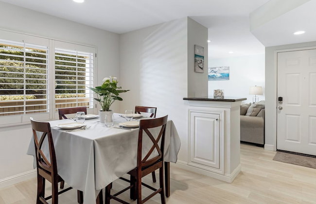 Walk to Beach Pool, Hot Tub, Private Patio, Parking Seabreeze Retreat - Foto 101