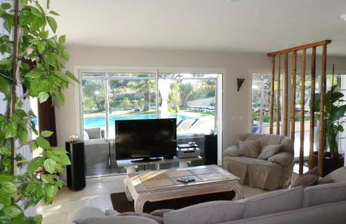 location Villa avec piscine chauffée - Foto 41