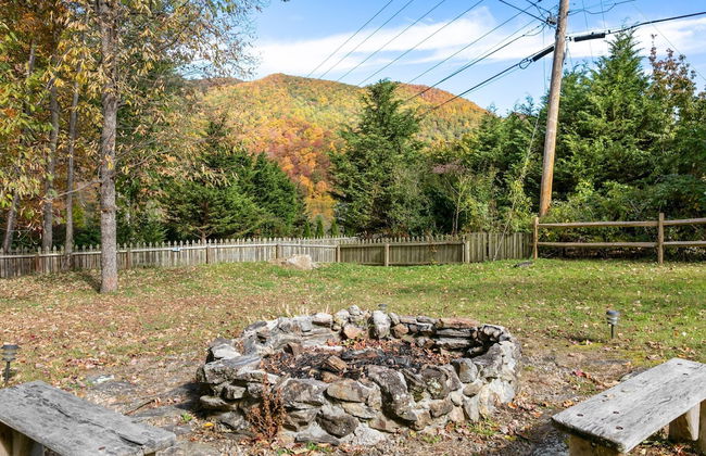 Smoky Mountain Mecca by Avantstay Mountain Views - Foto 17