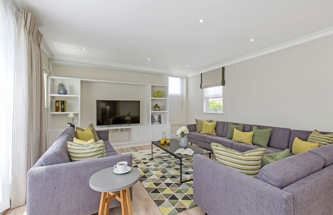 Chesham Court - Photo 72