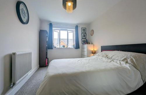 Modern 2 bedroom Flat with Parking Balcony and WiFi - Foto 12