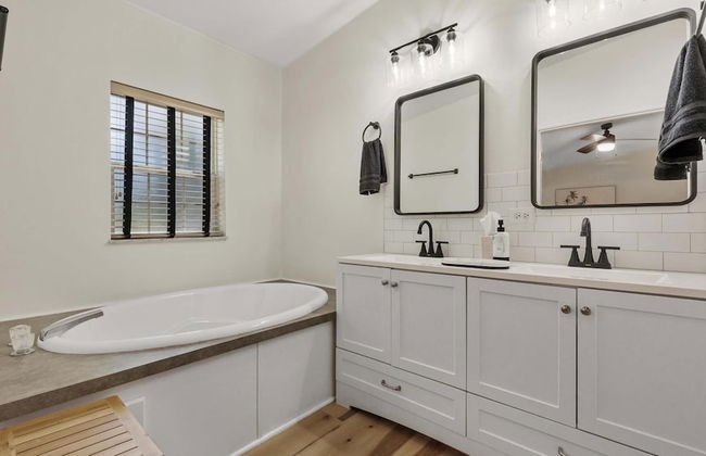 The Oak Hideaway Pet Friendly 3bd! - Foto 19