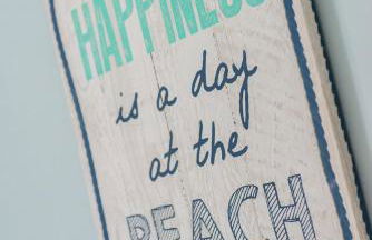 Sound of the Sea, beach front Bungalow with hot tub, in Tywyn - Foto 27