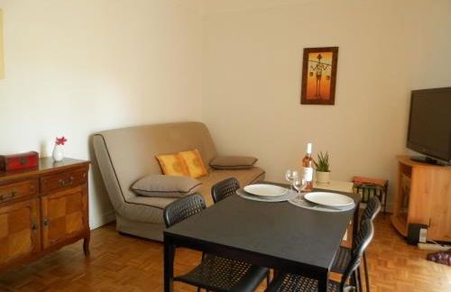 Les Pins . 2 p calme et terrasse - Foto 1