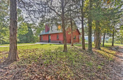 Hillside Cabin on 43 Acres with Private Lake and View! - Foto 18