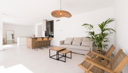 Bossa Bay Suites with Private Pool - MC Apartments Ibiza - Foto 3