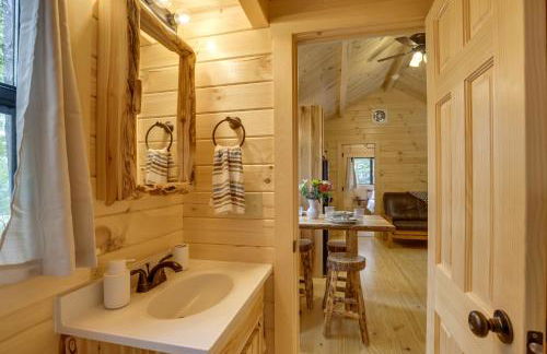 Mtn-View Middlebury Center Cabin Deck and Grill! - Foto 14