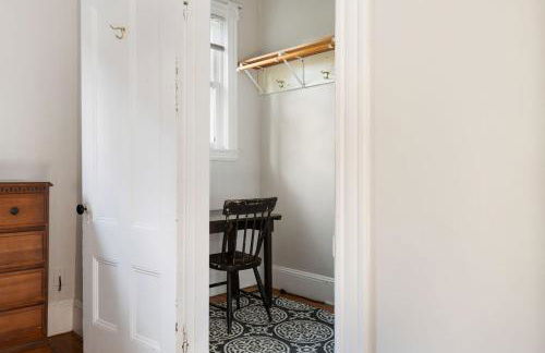 Knock on Wood - Airy Charm in Heart of Downtown - Foto 21