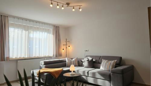 Rückzugsort mit Bergblick in Baiersbronn-Obertal - beheizter Wintergarten & kostenfreier Parkplatz - 70qm Ferienwohnung - Foto 2