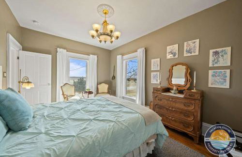 Historic 1868 Farmhouse Kettle Moraine Getaway - Foto 15