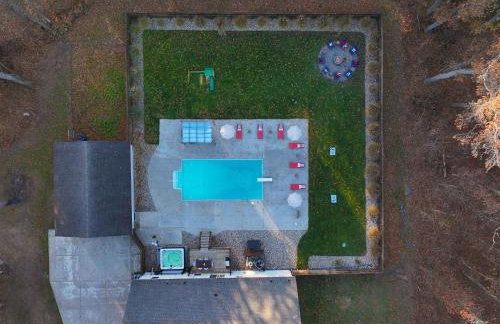 Pine & Paddle Getaway Game Room Hot Tub Pool - Foto 67