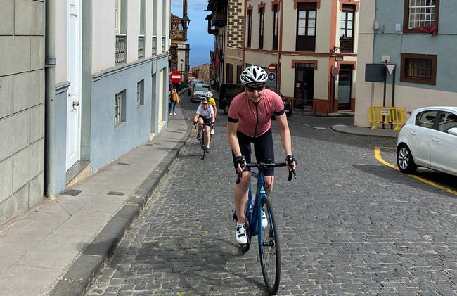 1/2 day guided roadbike tour - Photo 1