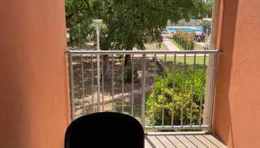 Appartement 2 pièces dans une résidence hôtelière Les Hameaux de Saint-Cyprien - Foto 4