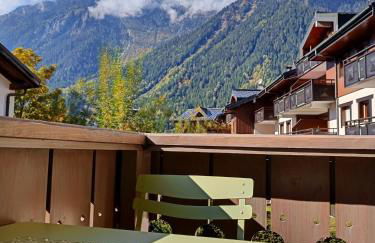 Au cœur de Chamonix – La Ginabelle, Calme avec Piscine, Sauna & Garage - Photo 1