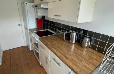 Fantastic Two Bedroom Courtyard Apartment - Foto 9