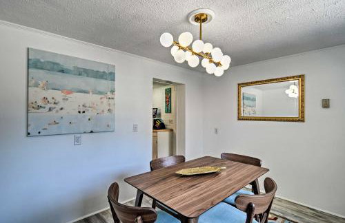 Stylish Dog-Friendly Bungalow Steps to Elk Lake - Foto 10