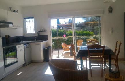 gite LAPAZ/jacuzzi privé/piscine - Foto 11