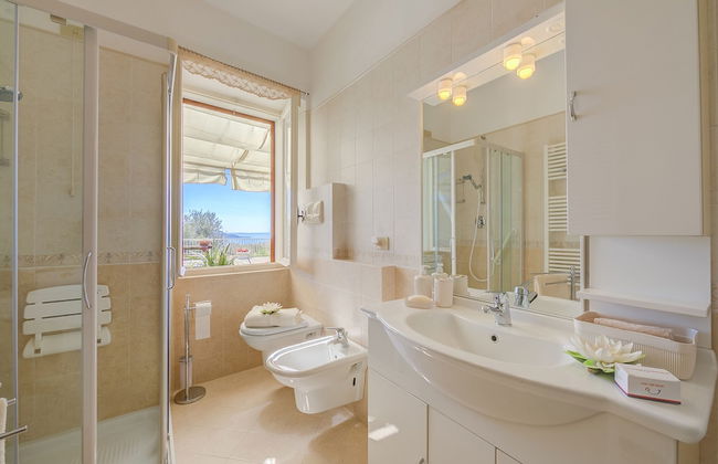 Gemma -hilly Area- Relax With View Lake - Foto 9