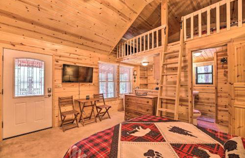 Fire Pit and Hot Tub Lakeside Cabin on 2 Acres! - Foto 41