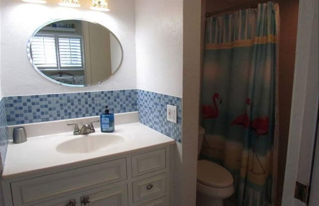 2 Bedroom Waterfront Pool Side! - Foto 6